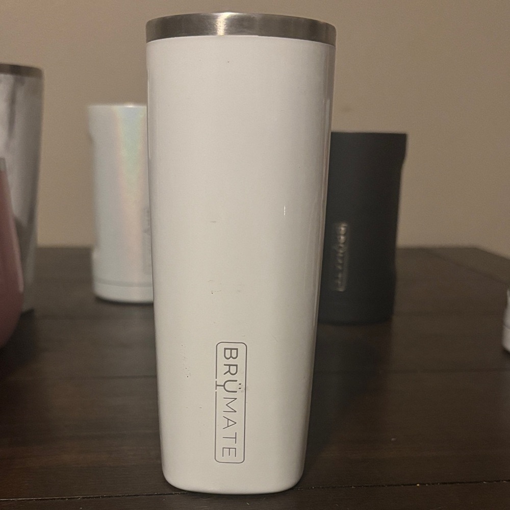 BrüMate White Tumbler